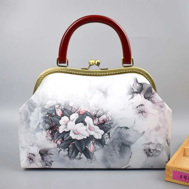 Large Capacity Retro Bag Unique Designer Bags 2026 NEW Trendy Tote Women's Handbags Bag